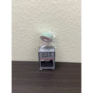 Guild Of Calamity Mushroom Creature Blind Box Phone Buddy - Green Mushroom